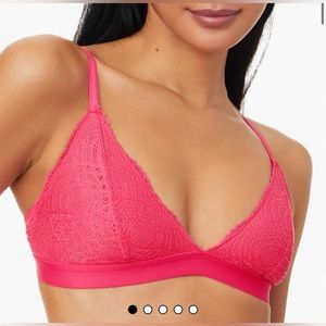 NWT- Pepper Lace Triangle Bralette XS